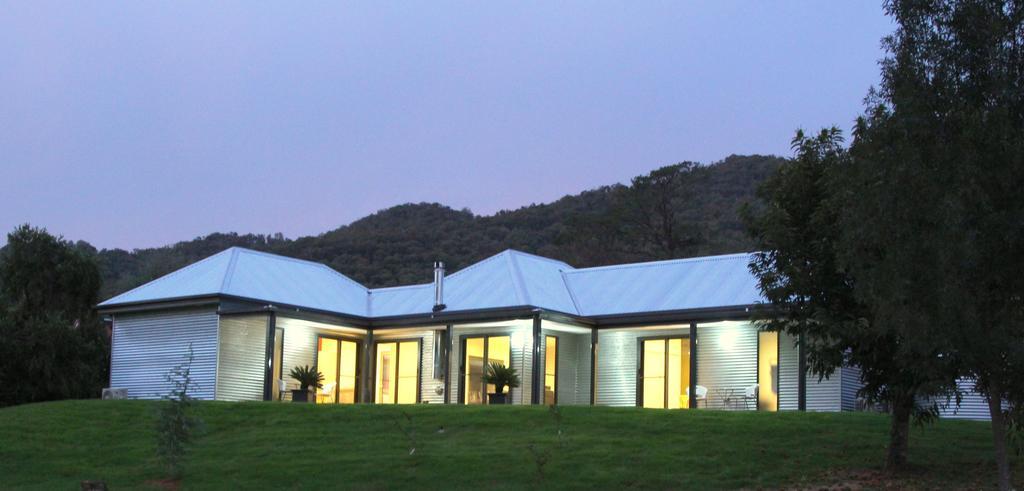 3 Bells Alpine Cottage برايت المظهر الخارجي الصورة